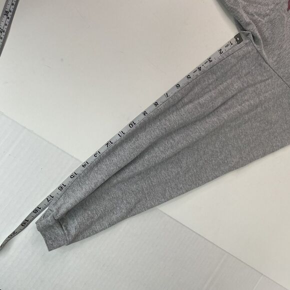 Wisconsin Badgers Hockey Long Sleeve Shirt, Small, Grey, Steve & Barry’s - Picture 7 of 8